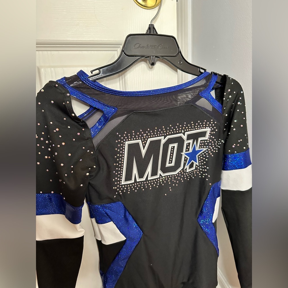 Competitive cheer uniform - Picture 4 of 9